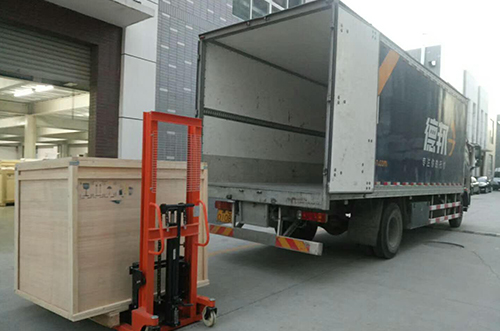 池州客戶SMT設(shè)備專車送貨，貨到上門安裝調(diào)試